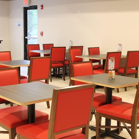 Holiday Inn Express Hotel & Suites Glasgow By Ihg Екстер'єр фото